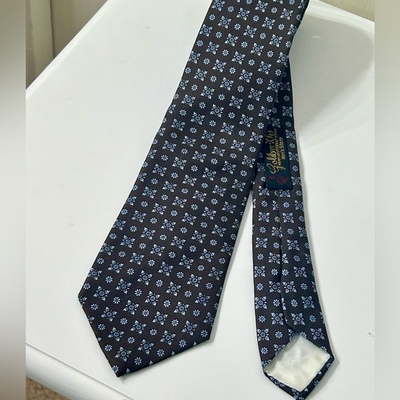 Dior Other - Vintage Christian Door Men’s Silk Tie 55” x 3”.